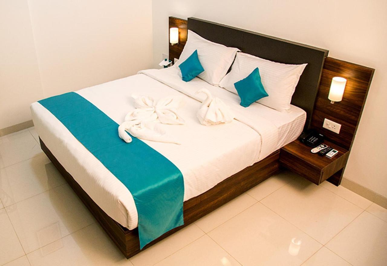 Hotel Nirvana Алибаг Экстерьер фото