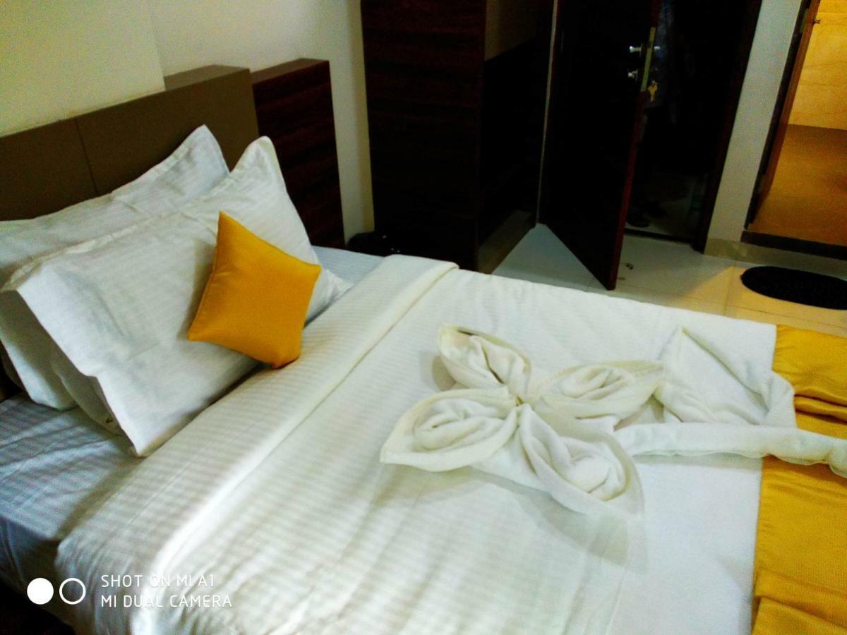Hotel Nirvana Алибаг Экстерьер фото